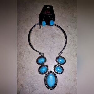 Necklace and earring set NWT